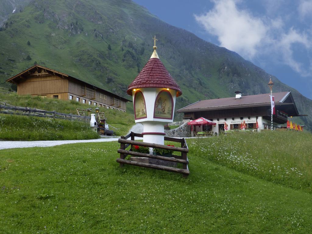 Hotel Almhof Neustift im Stubaital Kültér fotó