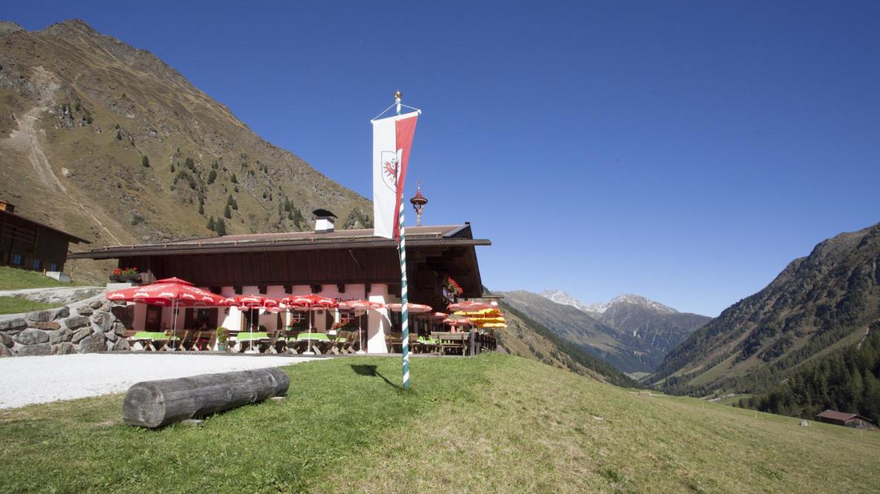 Hotel Almhof Neustift im Stubaital Kültér fotó